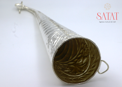 Experience the blissful purification that comes with Shringi! This traditional sacred vessel is perfect for bathing deities and completing rituals with reverence. An intricate Gaumukh is carved at the bottom, providing a feeling of spiritual rejuvenation, making Shringi perfect for any sacred ceremony. Engage with the divine today!